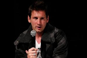 Messi donó un millón de pesos para un polideportivo en Rosario Messi donó un millón de pesos para un polideportivo en Rosario