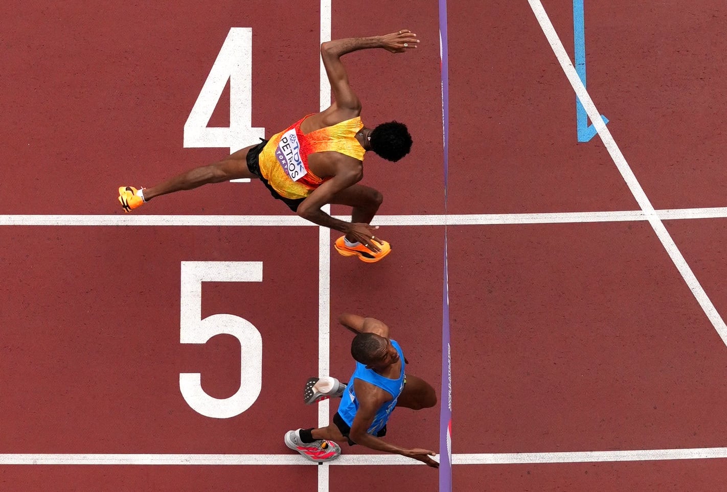 La increíble definición “más ajustada de la historia” por foto finish en la maratón masculina del Mundial de atletismo