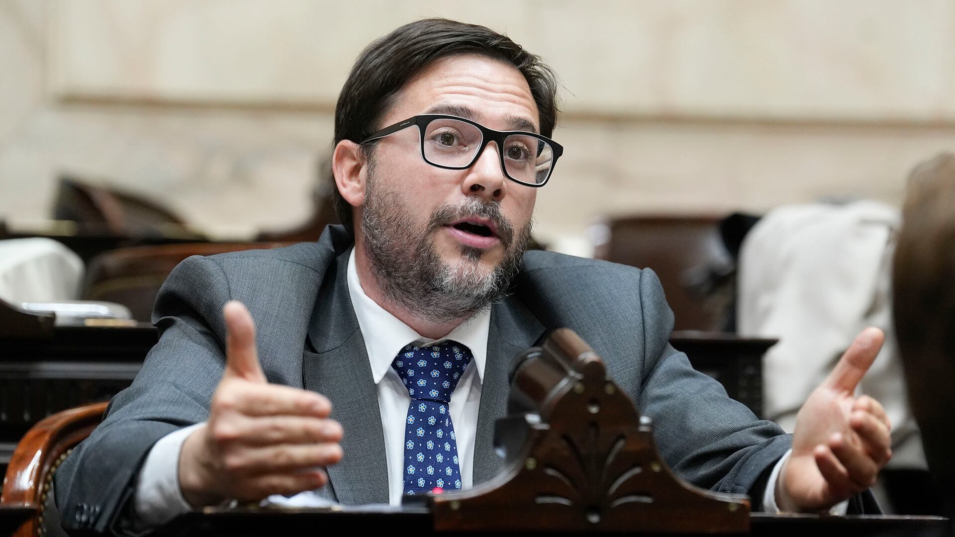 Oscar Agost Carreño: “La sociedad está viendo que Milei le pidió hacer un esfuerzo, pero no aparece la luz al final del túnel”