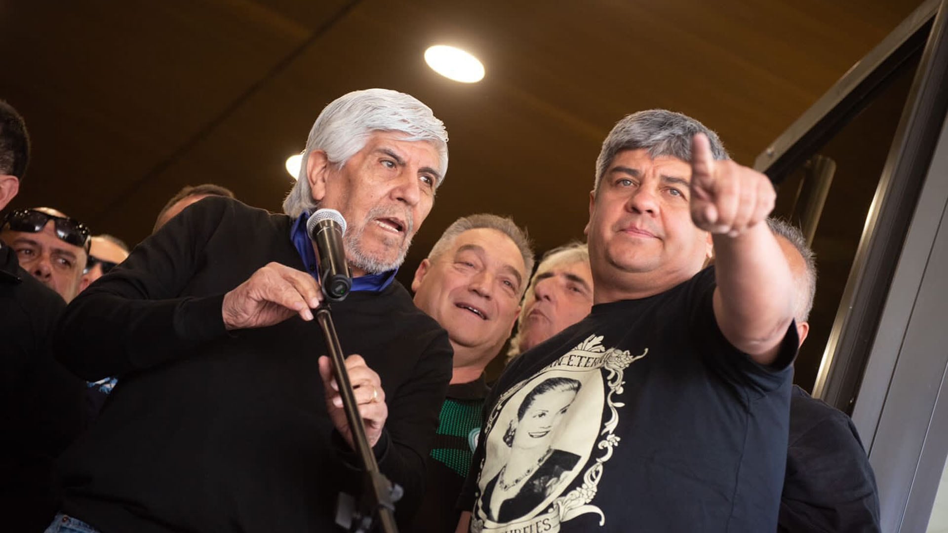 Tiembla el imperio de Camioneros: despidos, una denuncia judicial y la charla secreta entre Hugo Moyano y su hijo Pablo