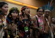 Bloqueo indígena a la cumbre climática