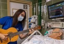 La música también puede aliviar el dolor: qué dice la ciencia sobre el uso de este recurso en hospitales