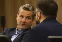 Menem suma a los radicales con peluca y los libertarios quedan a un diputado de quitarle la primera minoría al peronismo