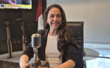 Oenostesia: Carolina López presenta un espectáculo donde el vino y la música dialogan en escena