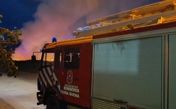 Yerba Buena: casi todo un barrio tuvo que ser evacuado por un incendio