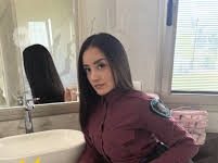 La mujer policía suspendida por realizar videos eróticos para TikTok afirmó que necesitaba una segunda “salida laboral”