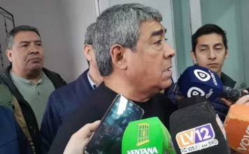 César González, secretario general de UTA, informó que seguirá la medida de fuerza por la suspensión de 154 trabajadores.