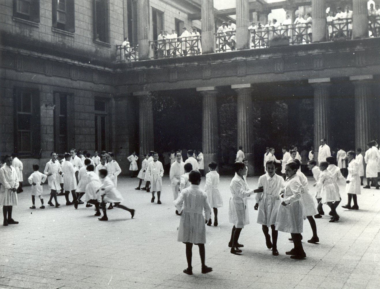 Así eran las escuelas argentinas a principios del siglo XX, según archivos oficiales