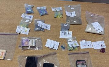 Atraparon a un hombre que traficaba éxtasis, LSD, ketamina y cristal junto a su hija de 4 años