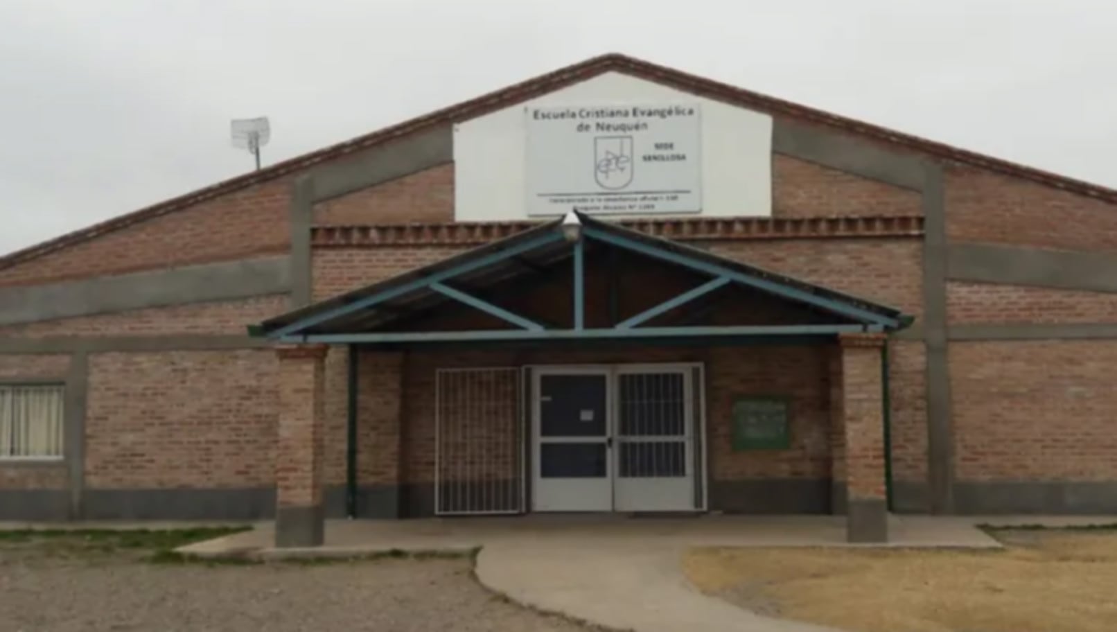 Denunciaron a una empleada de un colegio de Neuquén que pedía que transfieran las cuotas a su billetera virtual