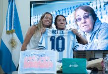 Distinguieron a Betty García, pionera del fútbol femenino: “Me olvidaba del mundo cuando entraba a la cancha, era algo mágico”
