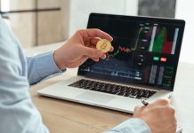 El Cabildo de Tenerife planea vender los bitcoins que compró por 10.000 euros y hoy valen casi 10 millones