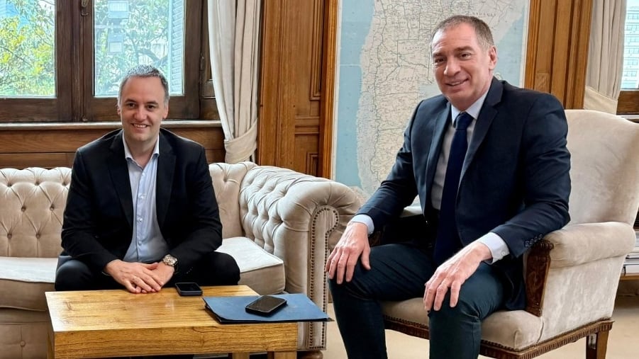 El Gobierno abre la agenda de las extraordinarias a las provincias y busca garantizar apoyo para el 2026