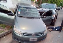 El impactante final de una persecución a dos delincuentes que circulaban en un auto robado