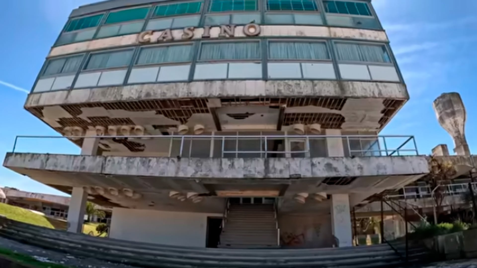 El imponente casino abandonado en Necochea tasado en USD 9 millones y los motivos de su ocaso: “Se desoyó la geografía local”