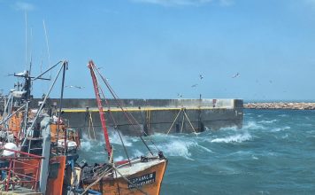 El viento hundió tres barcos en Caleta Olivia en medio de un temporal extremo en la Patagonia