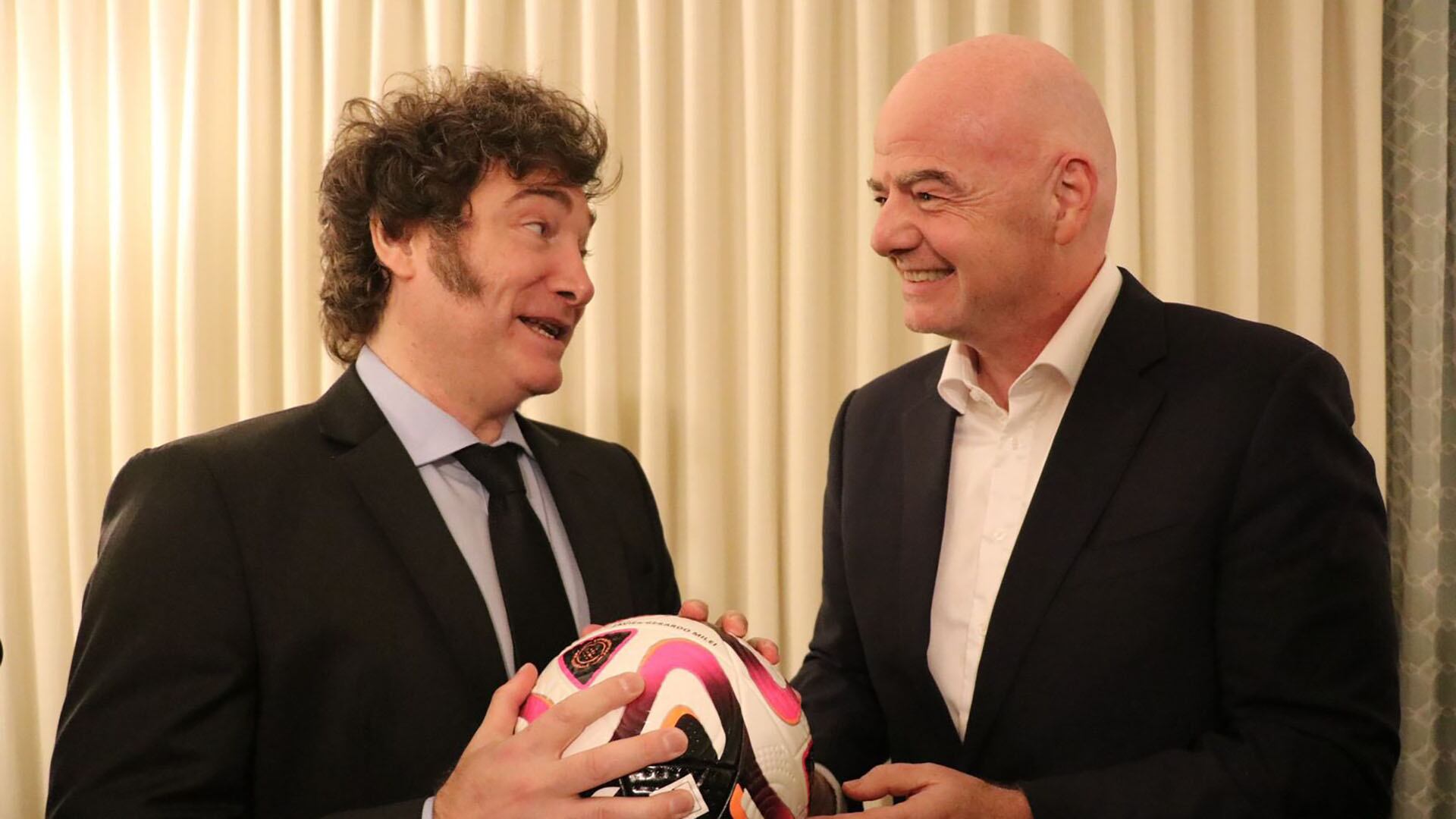 En medio de las polémicas con la AFA, Javier Milei suspendió su viaje al sorteo del Mundial 2026