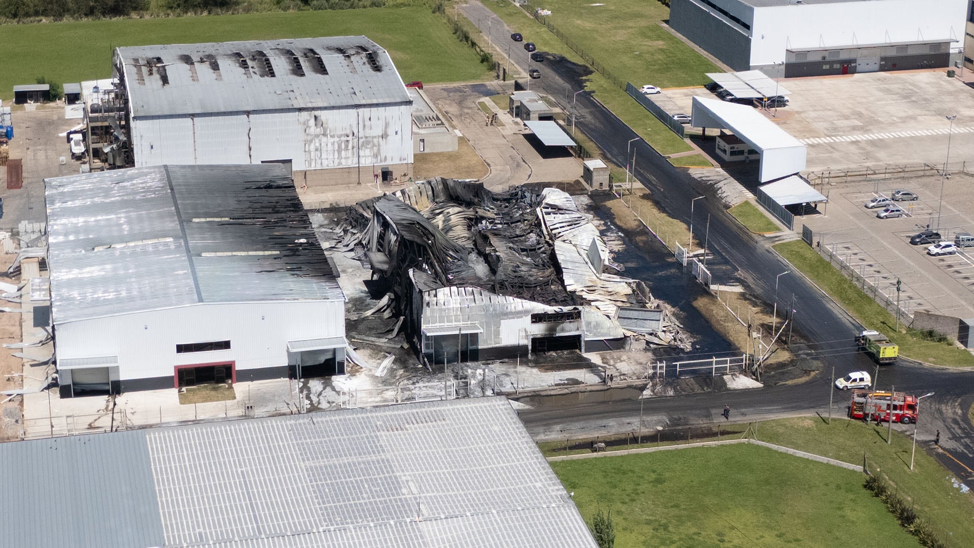 Este lunes comienzan las pericias para determinar el origen del incendio en Ezeiza