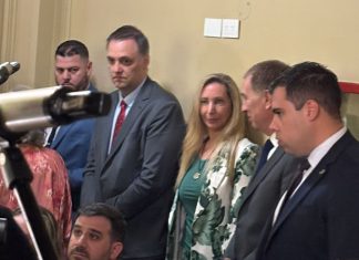 Insólito episodio en el Senado: Karina y Adorni acusaron a Villarruel de no querer dejarlos pasar a la jura de los nuevos legisladores