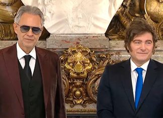 Javier Milei recibió a Andrea Bocelli en la Casa Rosada y lo condecoró con la Orden de Mayo