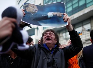 Javier Milei respaldó a Estudiantes de La Plata tras la polémica por el pasillo a Rosario Central