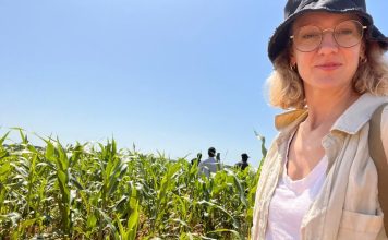 La argentina que se negó a ganar un sueldo “miserable” en Italia y apostó por vivir en Nigeria donde exporta flores al mundo