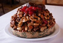 La esquina que es templo del pan dulce, conquista con recetas que bajaron de los barcos y cuenta una historia familiar