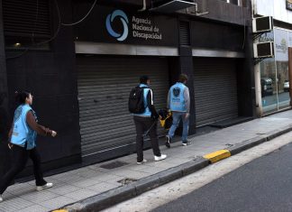 La UIF denunció a un ex funcionario que se presentó como abogado de uno de los involucrados en la causa ANDIS