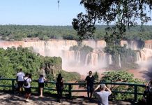 Las Cataratas del Iguazú cumplieron un nuevo aniversario como Maravilla del Mundo y una multitud lo celebró