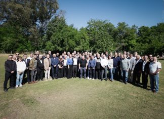 Los intendentes le advirtieron a Kicillof que 80 municipios no podrán pagar aguinaldos sin el endeudamiento