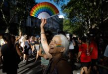 Marcha del Orgullo 2025, en vivo: las últimas noticias de la movilización hoy, 1 de noviembre, en CABA