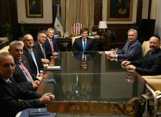 Milei, aprovechamiento futbolero y estreno del nuevo Senado con interna repetida