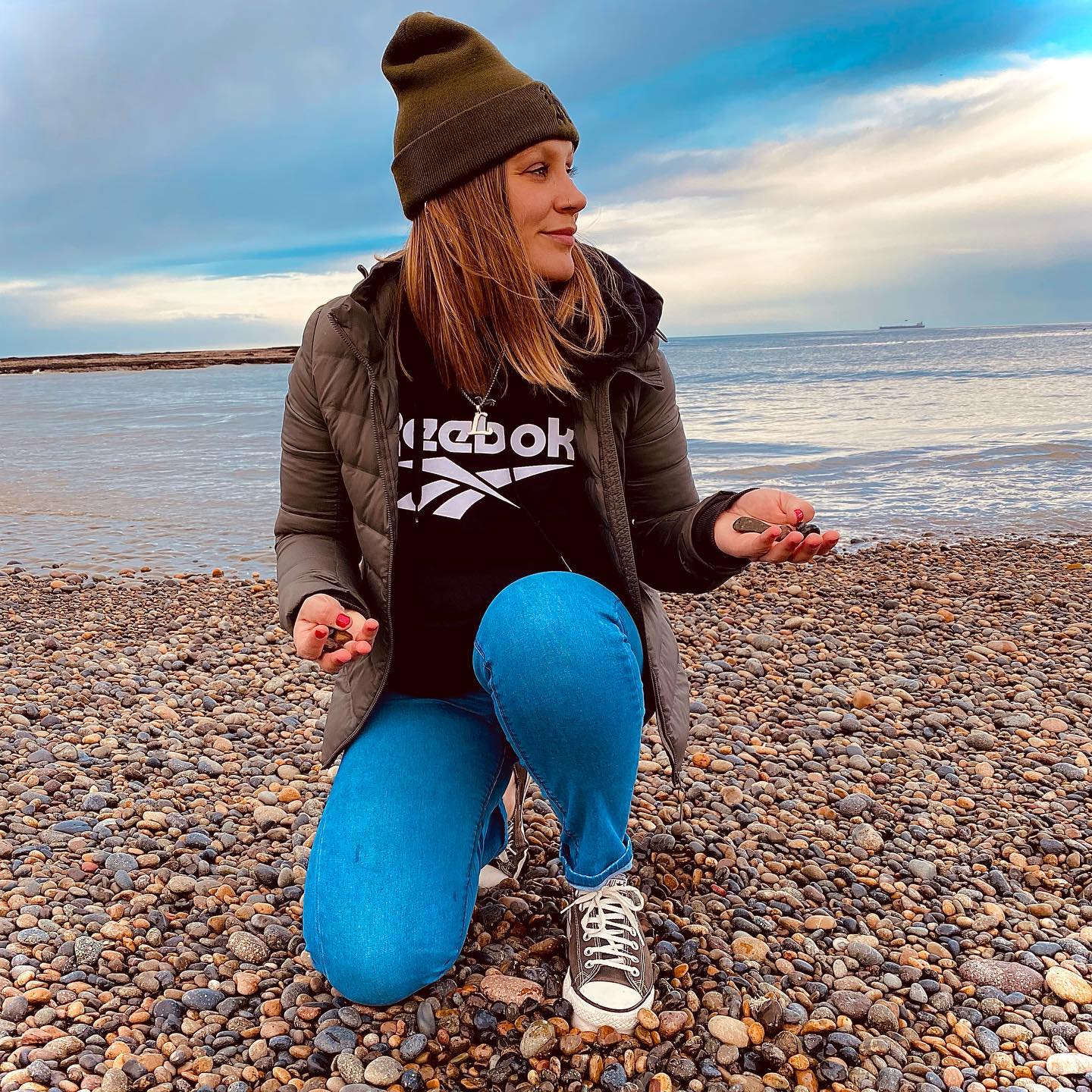 Quién era la periodista que murió en Mar del Plata tras caer de un acantilado