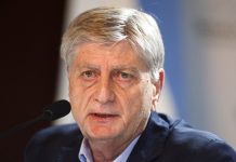 Un gobernador opositor a Milei presentó un “presupuesto de resistencia” y negocia el pago de deuda con Nación