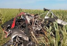Una avioneta fumigadora se estrelló en un campo en Entre Ríos: el piloto se salvó de milagro