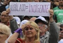 Como cada miércoles Jubilados marchan al Congreso tras la jura de los nuevos diputados