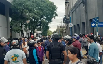 Protesta de trabajadores de aplicaciones de transporte en el Concejo