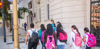 Emmanuel Ferrario: “¿Por qué los niños dejaron de tener lugar en las ciudades?»