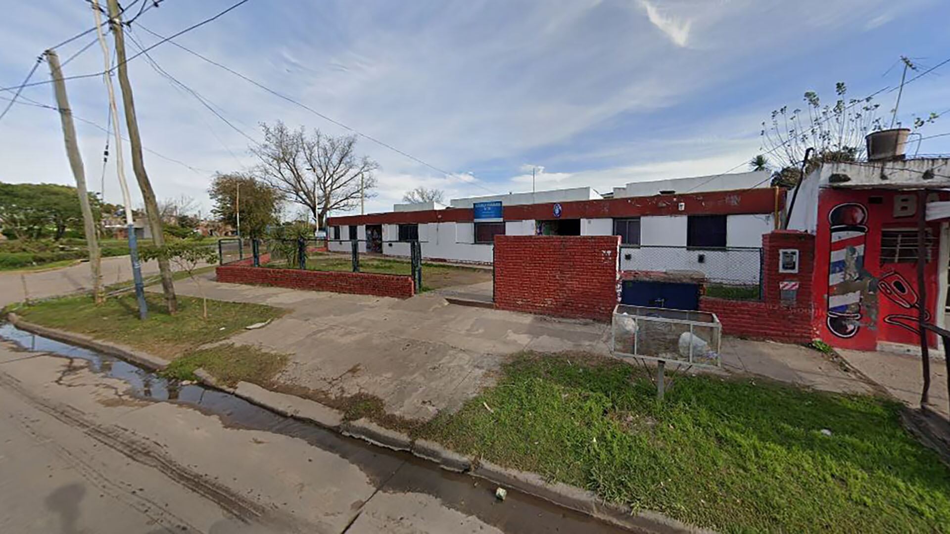 “Entramos a trabajar, no a sobrevivir”: golpearon y quemaron con mate cocido a docentes de una escuela de Malvinas Argentinas
