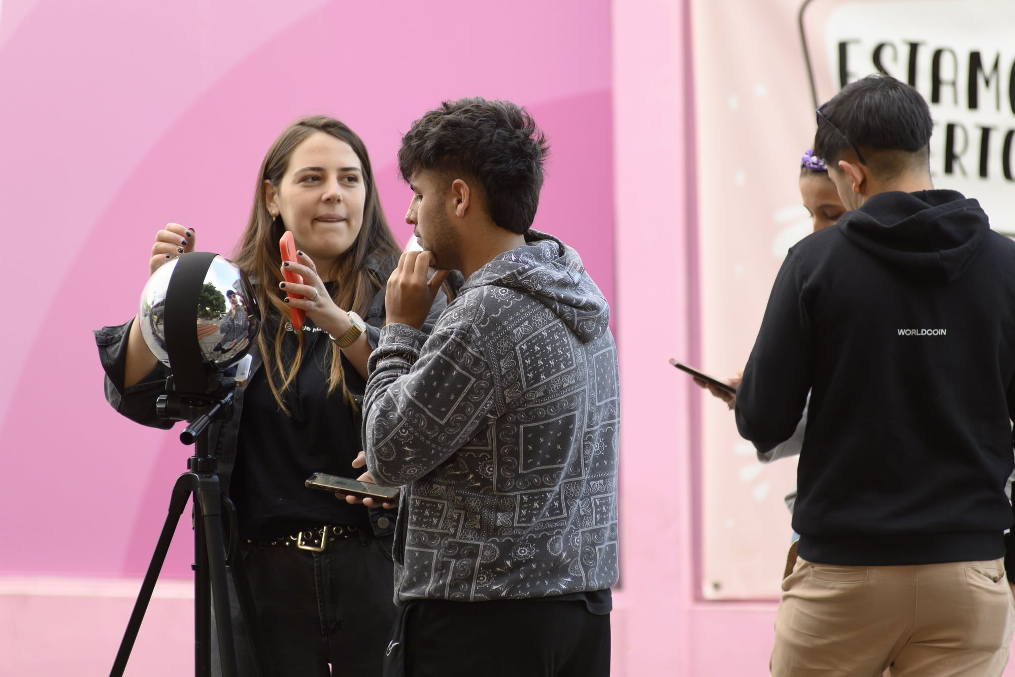 Lanzan una nueva herramienta que busca detectar identidades falsas y deepfakes