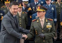 Luis Petri podría cambiar a la cúpula de las FFAA antes de dejar el Ministerio y prepara un acto con Javier Milei y los F-16