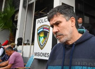 Misiones: el cabecilla del levantamiento policial y un exdirigente PRO cerraron un acuerdo en la Legislatura
