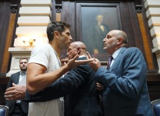 “No es diputado”: rechazaron la reincorporación del intendente de San Nicolás a la Legislatura bonaerense