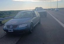 Un auto embistió a una moto en la Autopista La Plata – Buenos Aires: el conductor tenía 2,07 de alcohol en sangre